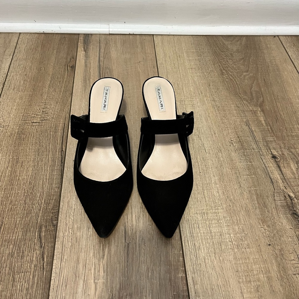 Tahiri Blk Suede Low heel pumps, Slip-on, size 8